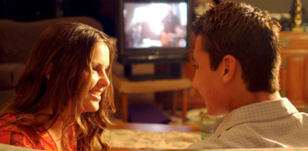 Exposure to sexual content in popular movies predicts sexual behavior in adolescence