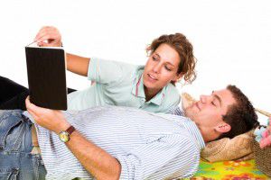 89330326 Couple reading together 300x200 How to choose pregnancy books	