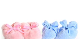 Pink and blue baby booties.