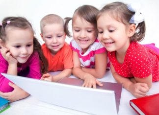 Children on laptop