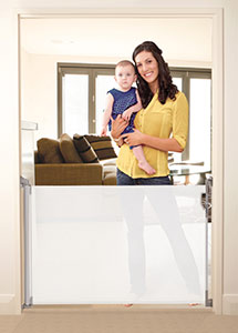 Dreambaby retractable gate