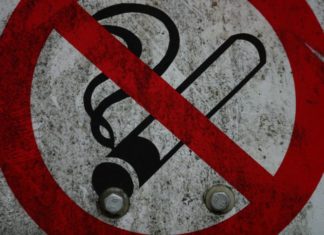 No smoking sign.