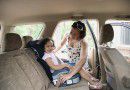 child_car_safety_seat_mom