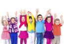 group_kids_arms_up