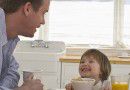 parent_child_talking_breakfast